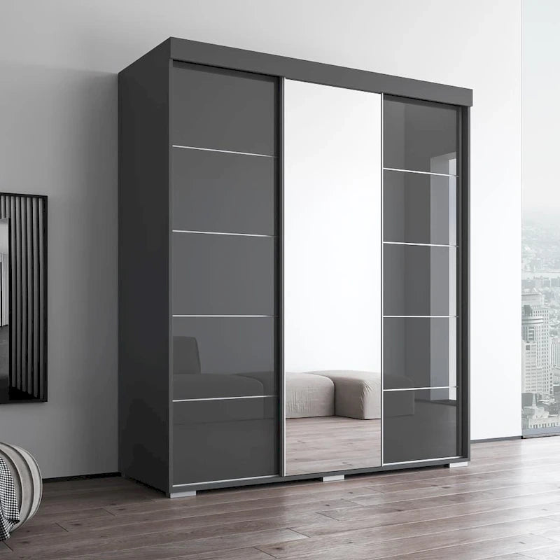 Armario moderno de tres puertas con espejo y frentes brillantes