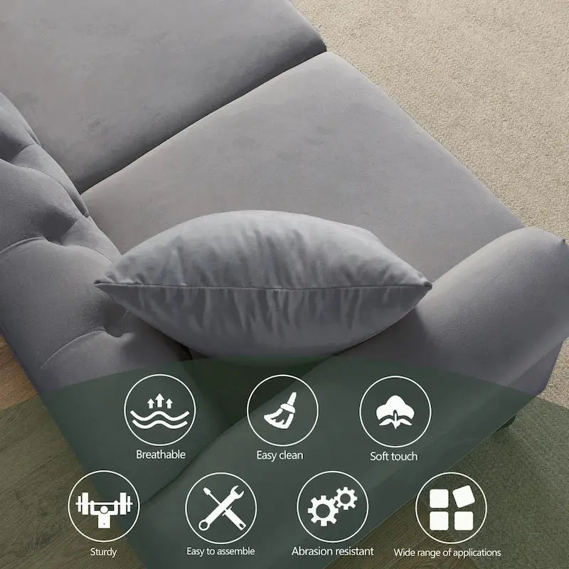 Getuftetes Dreisitzer-Sofa mit gerollten Armlehnen und Nagelkopfbesatz
