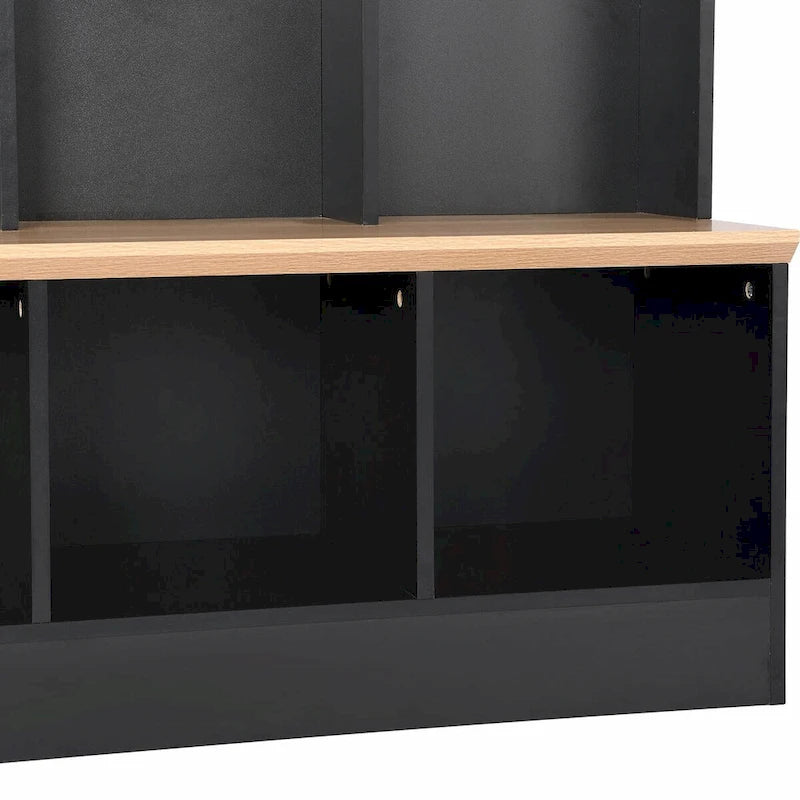 Garderobe für den Eingangsbereich mit Sitzbank und 8 Haken